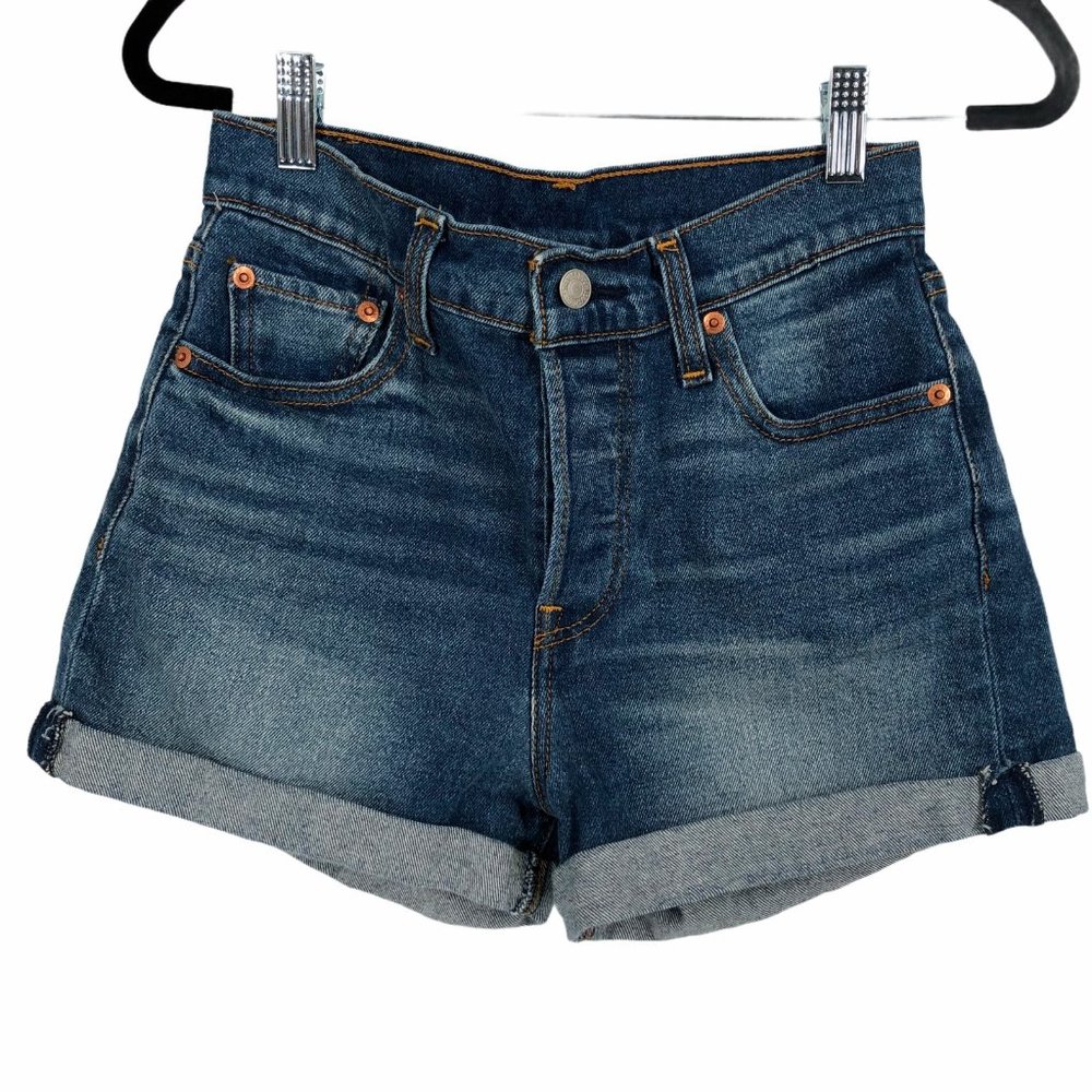 Levi’s Cuffed Hem Shorts High Rise